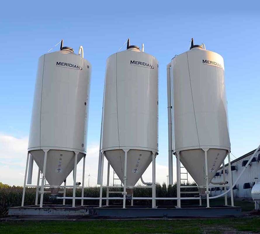 Meridian SmoothWall Feed Bins Farm Equipment For Sale in Manitoba