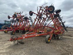 1999 Bourgault 8810, 40-ft, 10 Sp
