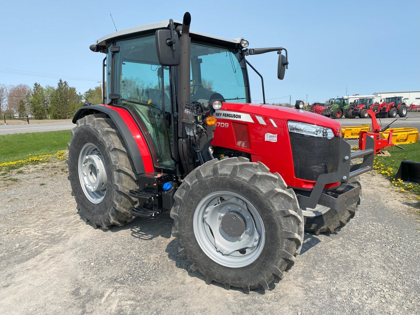 Massey Ferguson 4709 Utility Tractor with Cab