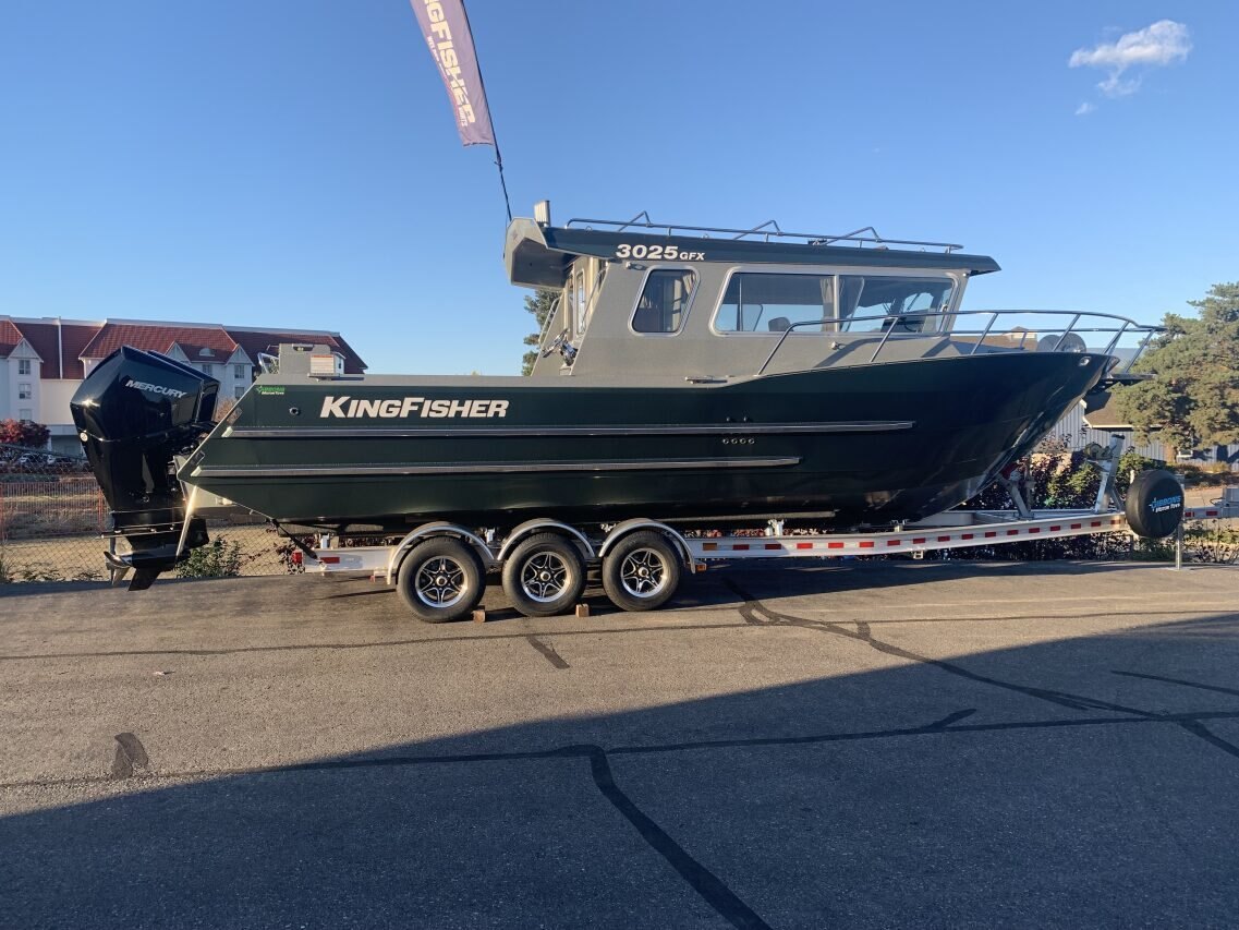 2023 KingFisher 3025 GFX Edmonton, Alberta Gibbons Motor Toys