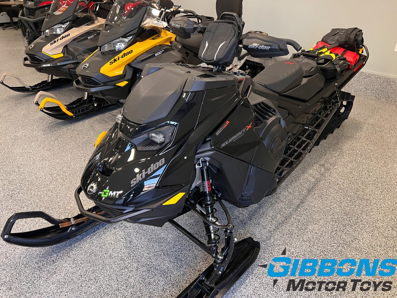 2024 Ski Doo Summit X with Expert Package 165 Rotax® 850 E TEC® Turbo R timeless black painted