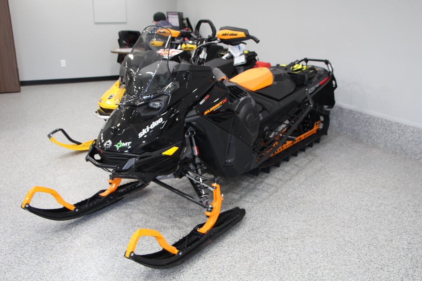 2024 Ski Doo Summit X with Expert Package 154 Rotax® 850 E TEC® Turbo R ($2,265 in Free Accessories)