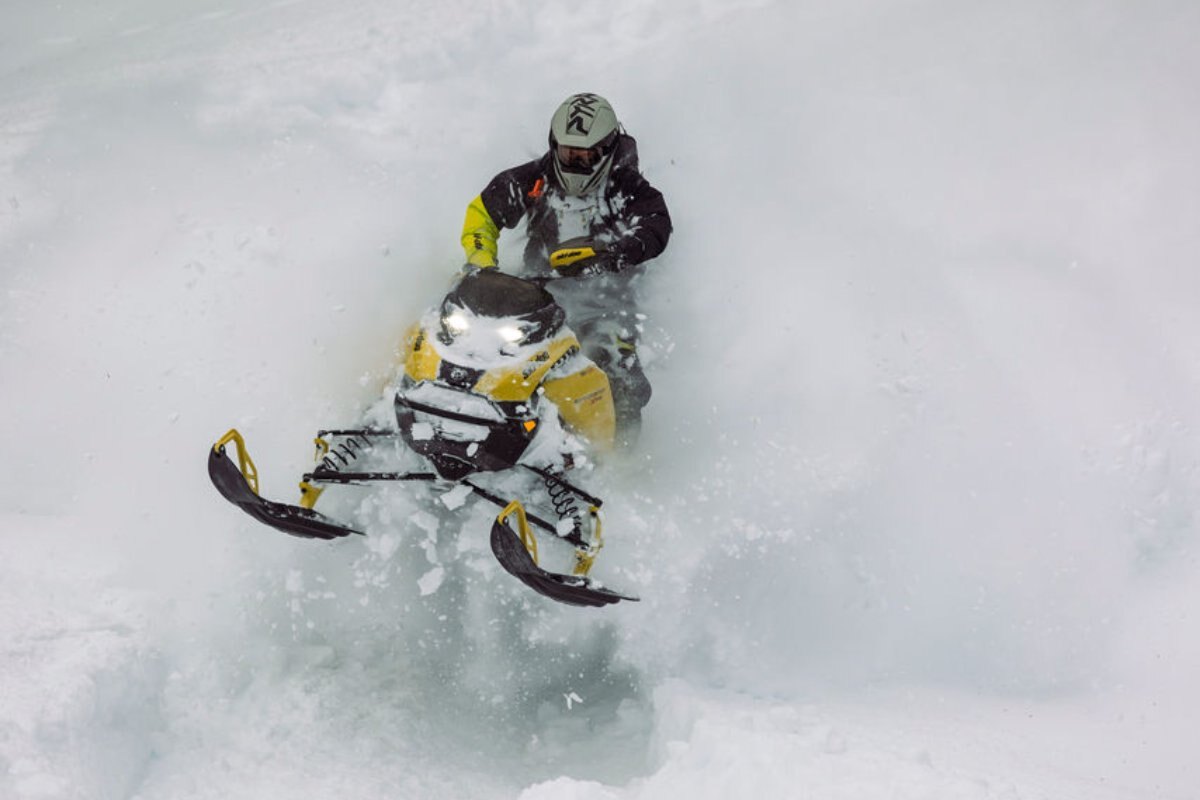 2025 Ski Doo Backcountry X RS
