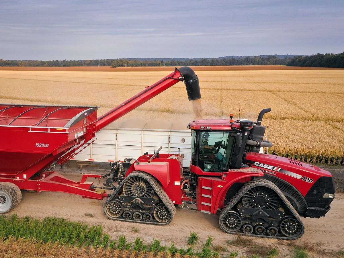 Brandt 820XT Grain Cart