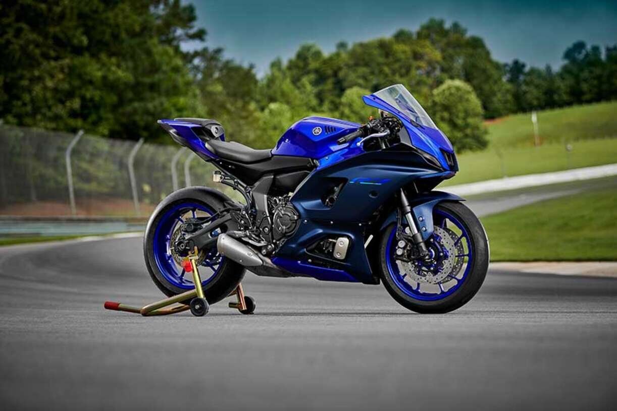 2023 Yamaha YZF R7 Performance Black