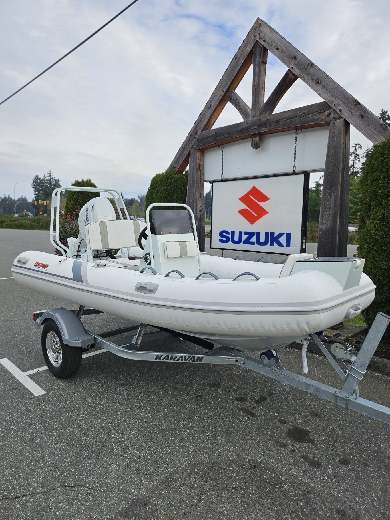Suzumar FULL ALUMINUM HULL (RIB) 3.86M With DF50 Console package