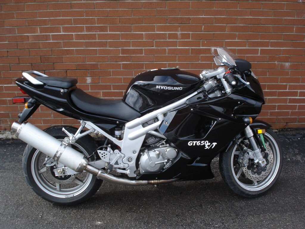 2006 Hyosung GT650 S/T SOLD