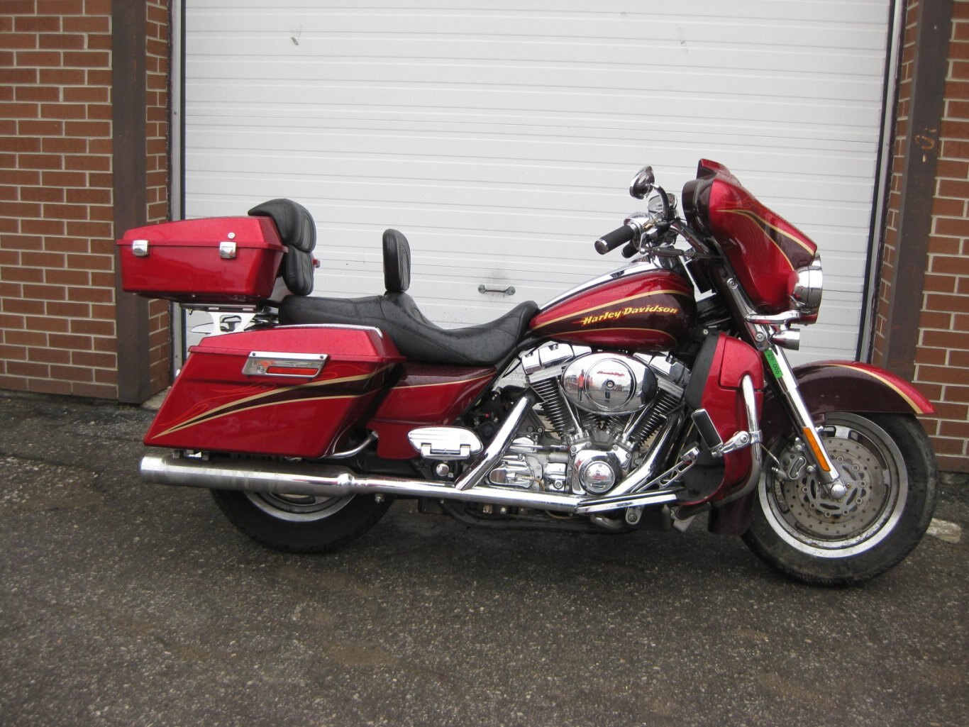 2005 Harley-Davidson CVO FLHTCSE2