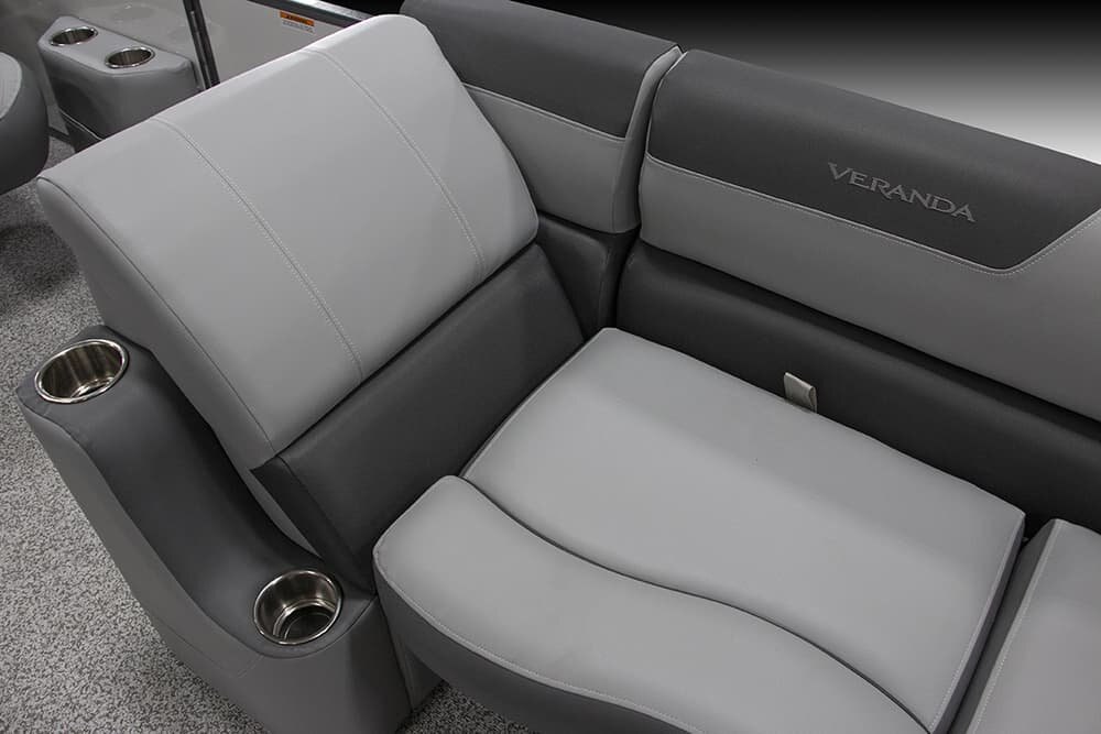Veranda VR20RC Deluxe & Luxury Package Tri Toon