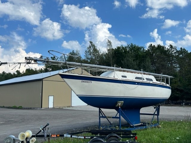 1979 SAIL BOAT RESTORATION PROJECT OR FOR PARTS