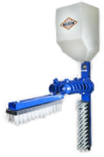 BHF Manufacturing Cattle Oiler & Brushes