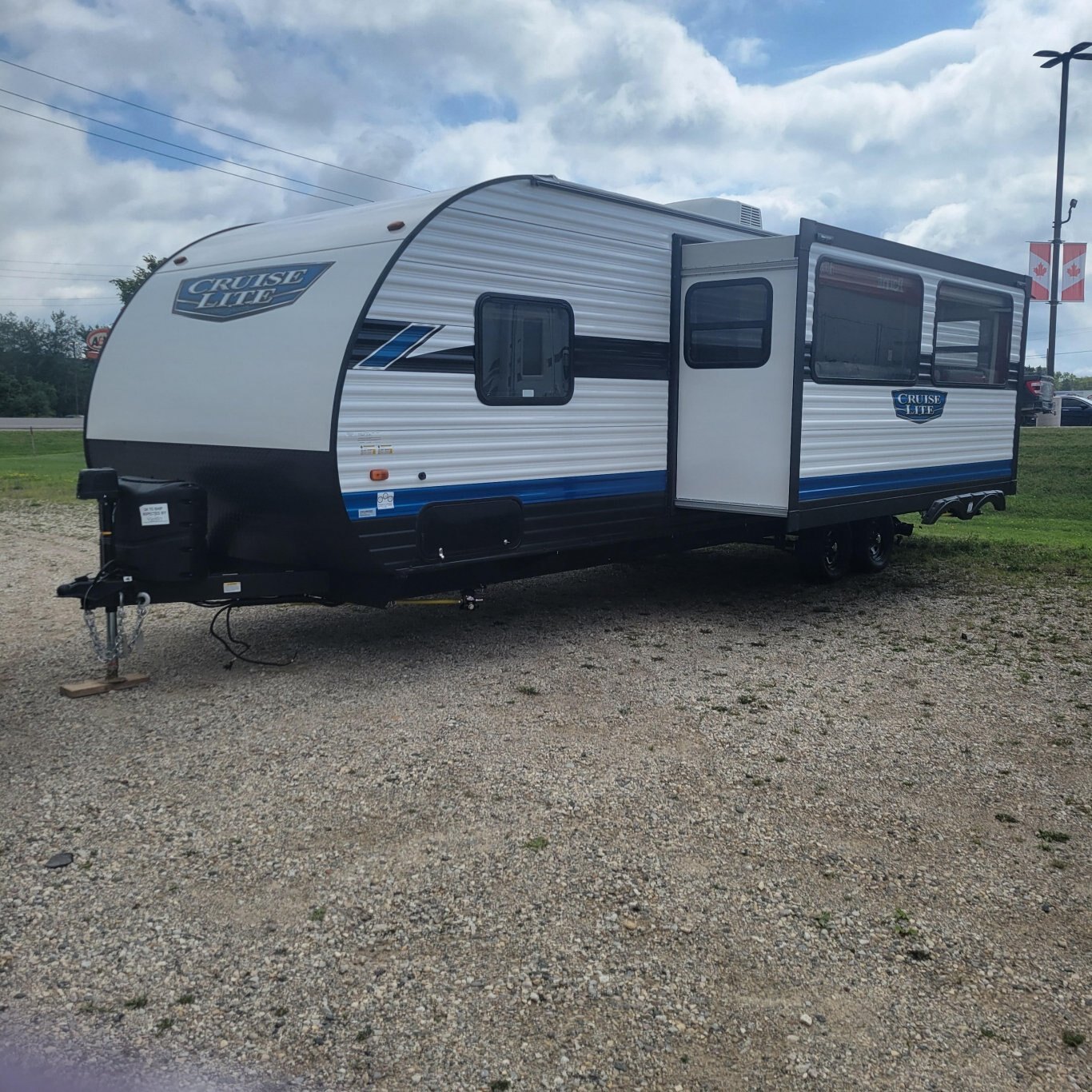 2023 Forest River Cruise Lite 273QBXL (just arrived)