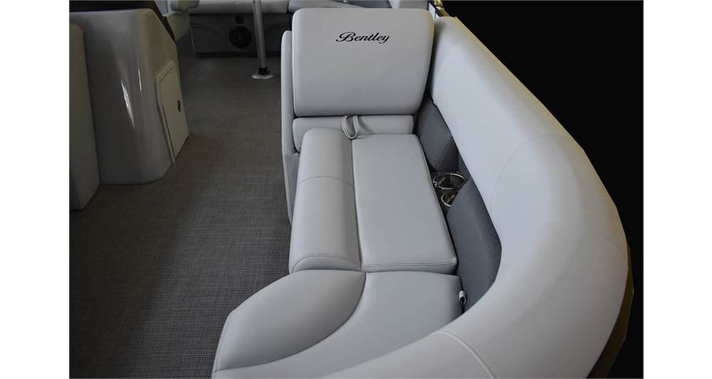 Bentley 240 Cruise