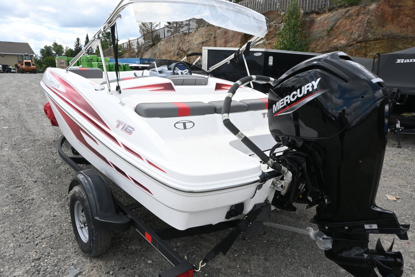 Tahoe T16 White / Red Graphics 75 hp