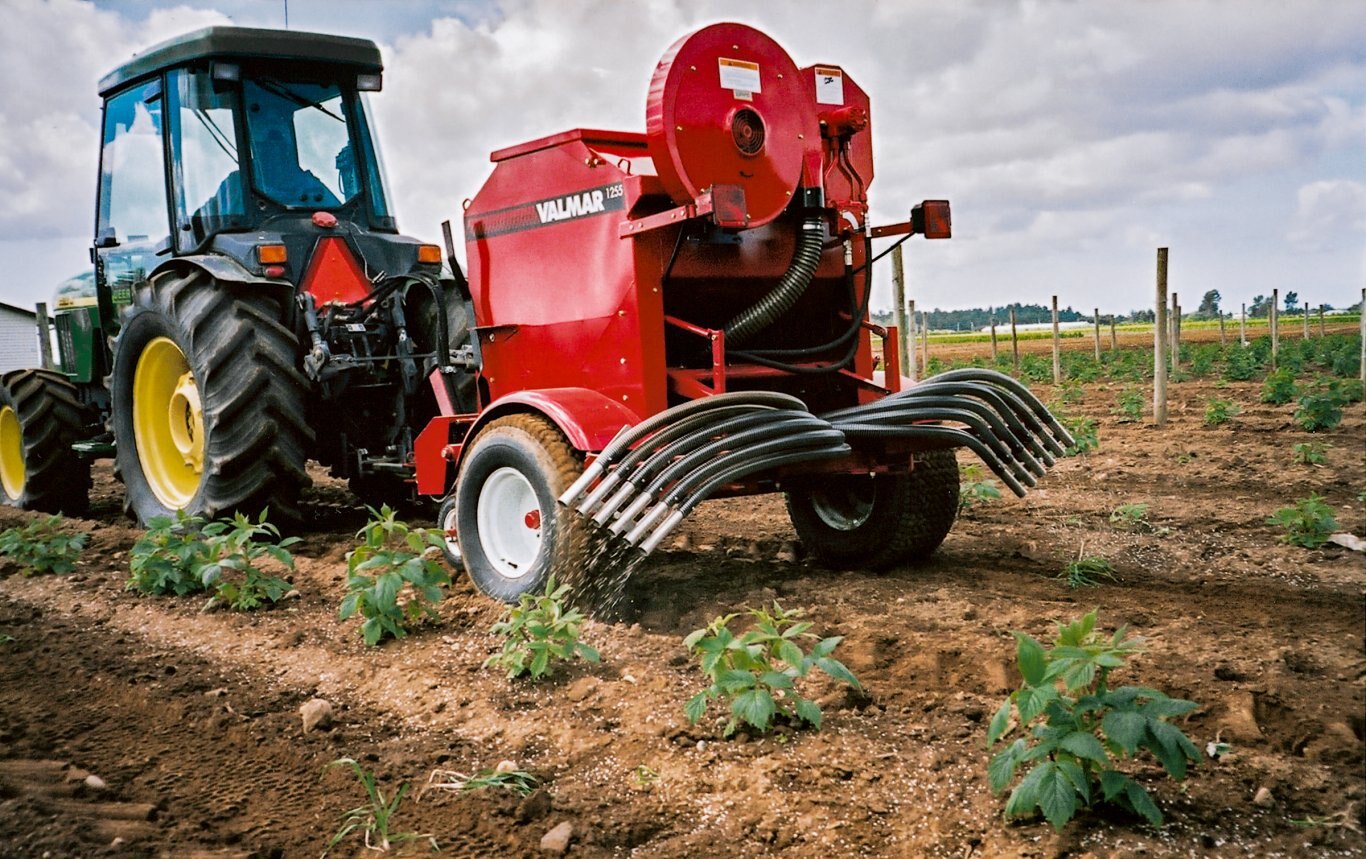 Salford 1255 APPLICATOR | Equipment Ontario | CASE IH MAHINDRA JCB