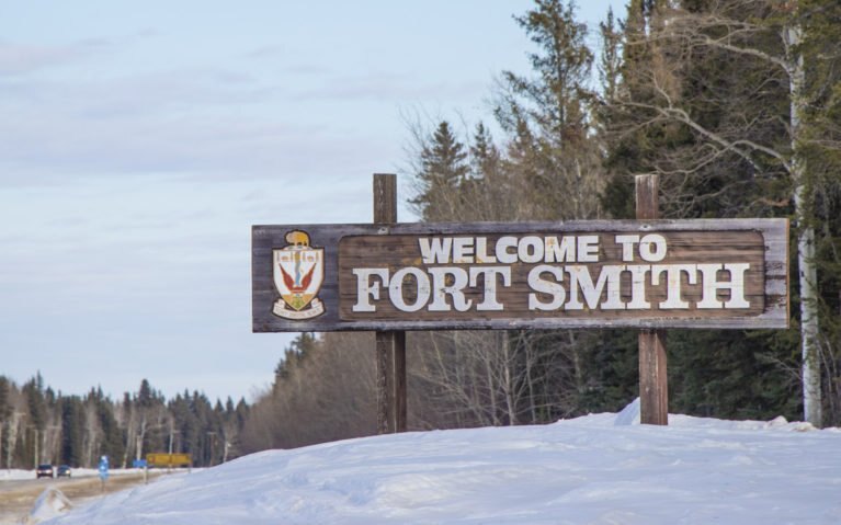 YELLOWKNIFE TO FORT SMITH RETURN