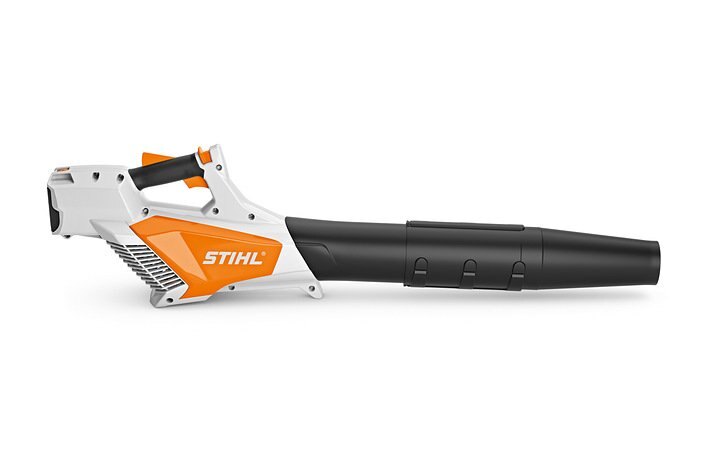 STIHL BGA 57 with AK 20 battery and AL 101 charger