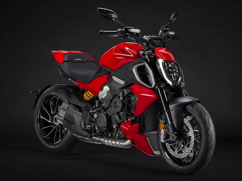 2024 Ducati Diavel 4 Ducati Red