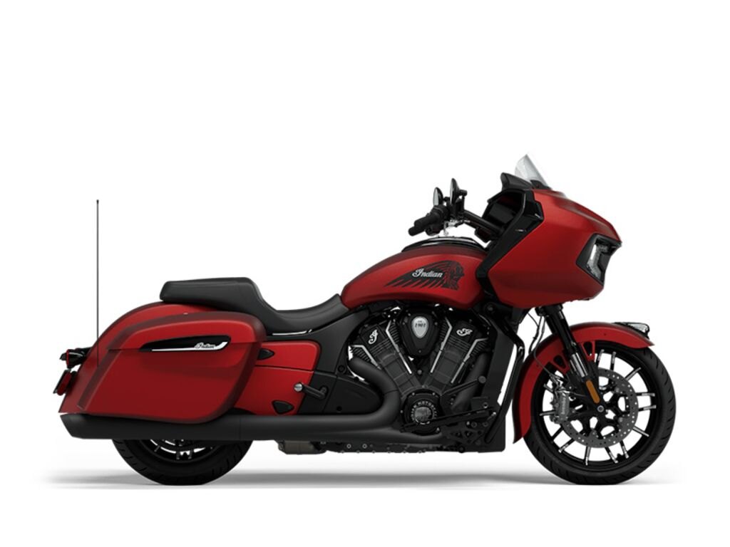 2024 Indian Motorcycle Roadmaster Dark Horse w/Powerband Audio Package Black Smoke