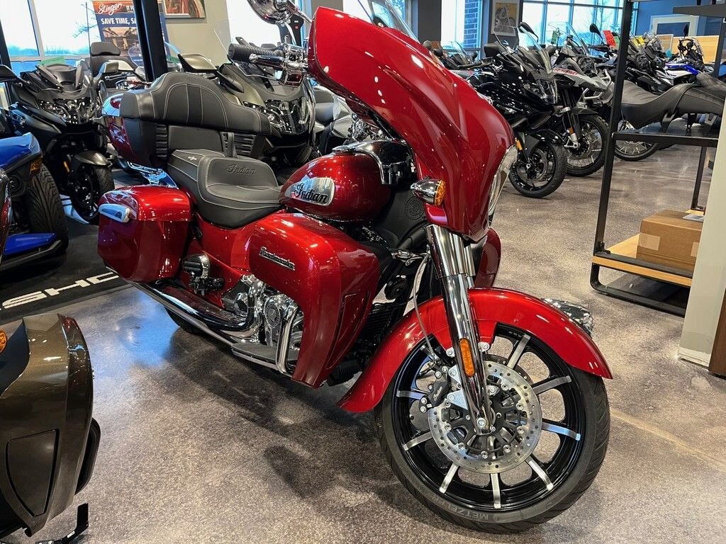 2023 Indian Motorcycle Roadmaster Limited Stryker Red Metallic