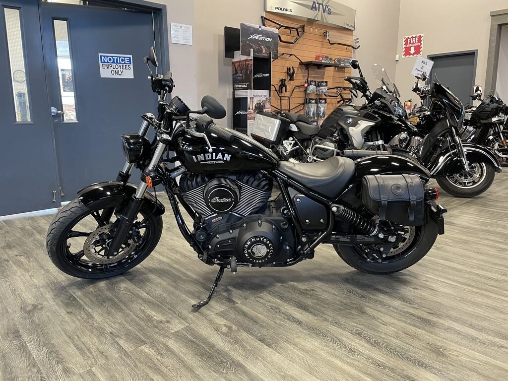 2022 Indian Motorcycle Springfield Black Metallic/Dirt Track Tan