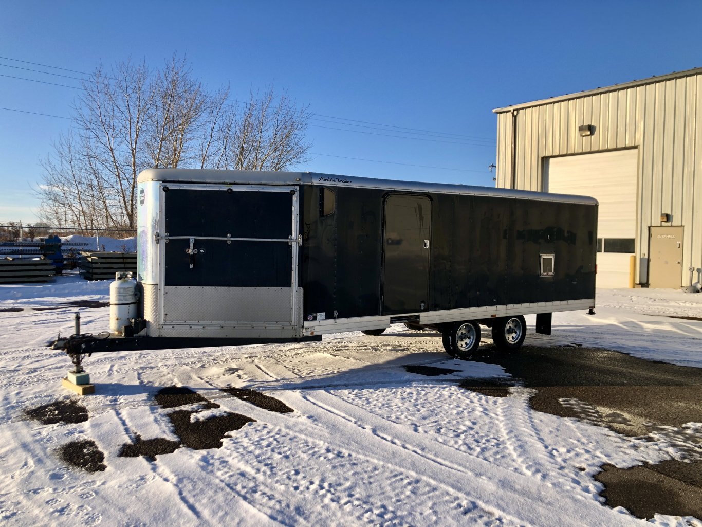 Wells Cargo 25 Ft T/A Enclosed Snowmobile Trailer