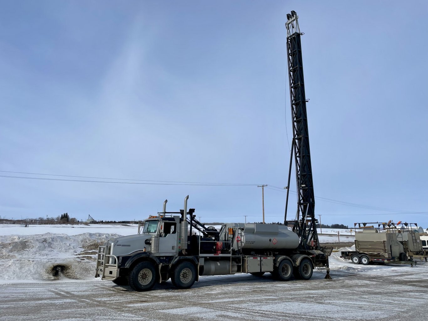 2004 Kenworth T/A T/A 54 Ft Flushby Rig