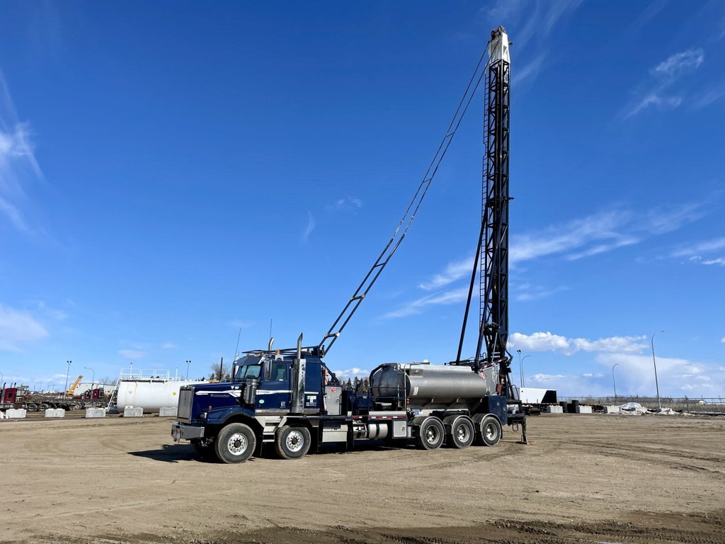 2015 Western Star T/A Tridrive 65 Ft Flushby Rig