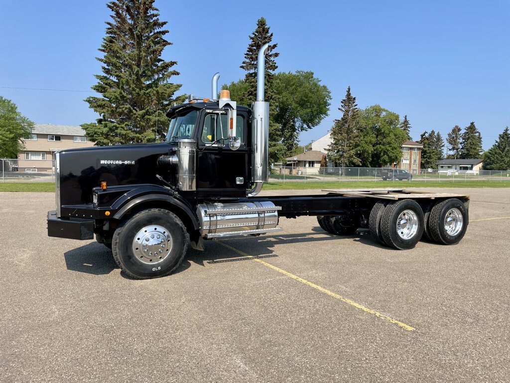 1995 Western Star 4964S T/A Cab Chassis Truck w/CAT