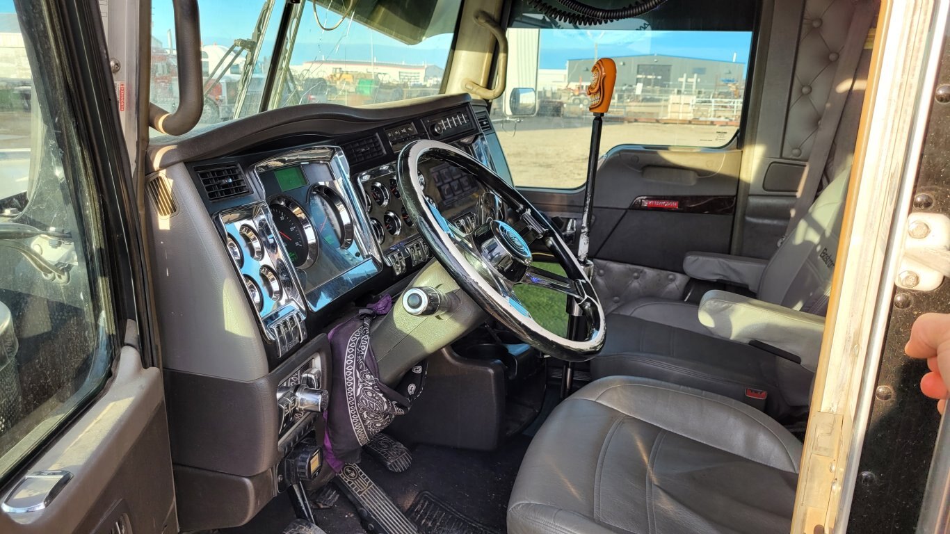 2014 Kenworth W900 T/A Truck Tractor