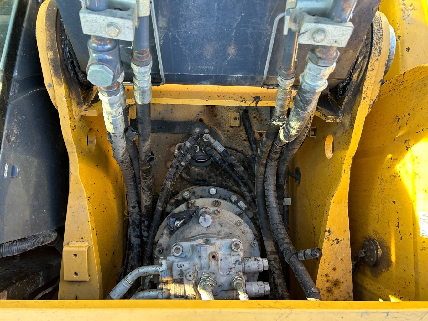 2015 John Deere 290G LC Excavator w/ Thumb