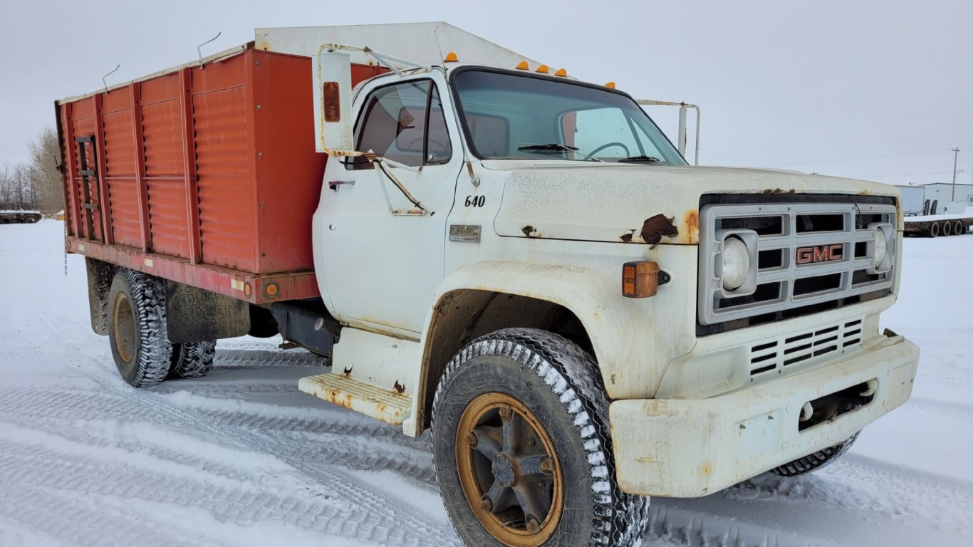 GMC S/A Dump Truck