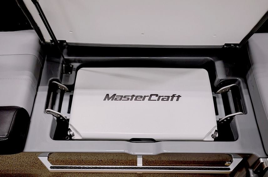 2024 MasterCraft XT22