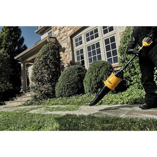Dewalt 60V MAX* 17 in. Brushless Attachment Capable String Trimmer (Tool Only)
