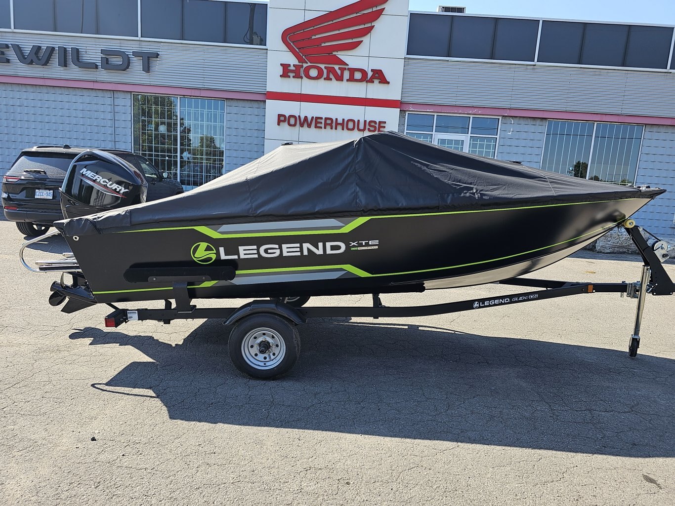 Legend Boats 16 XTE Sport Save $3000!
