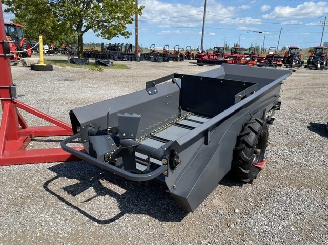 2022 Braber Equipment BE 32MS Manure Spreader Statusavailable