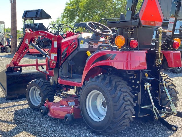 2022 Mahindra Emax 20S HST Tractor Loader Mower