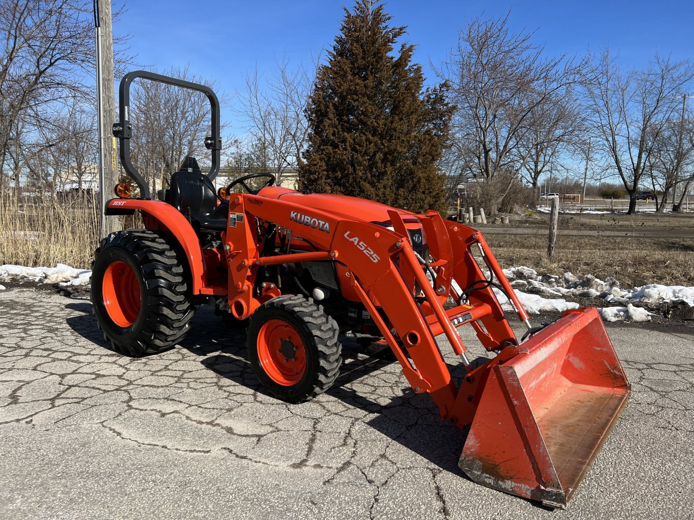 2018 KUBOTA L3901 with Loader Home Oliveira Equipment Tilbury and