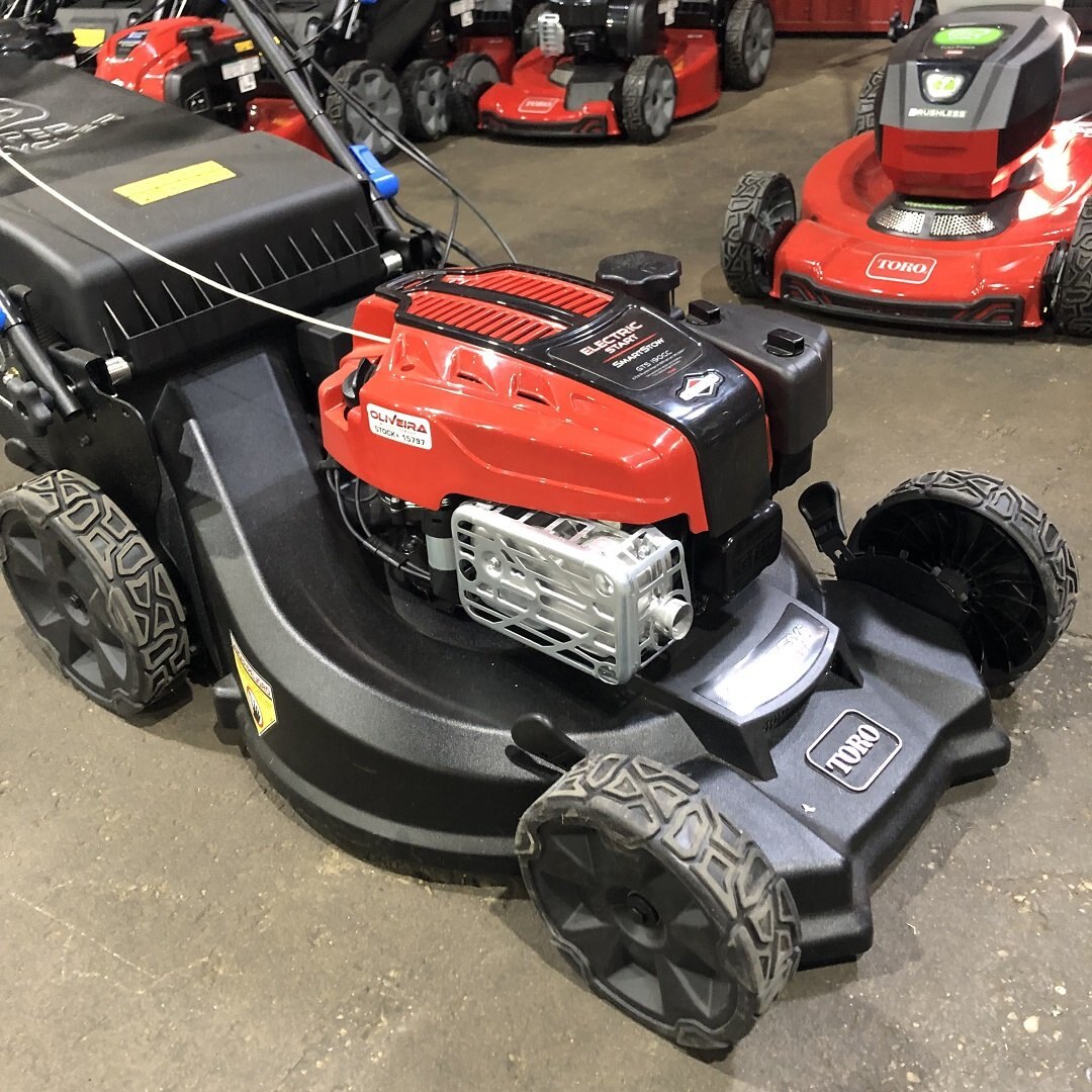 2022 Toro 21” (53 cm) Personal Pace® SMARTSTOW® Super Recycler® Electric Start Mower (21564)