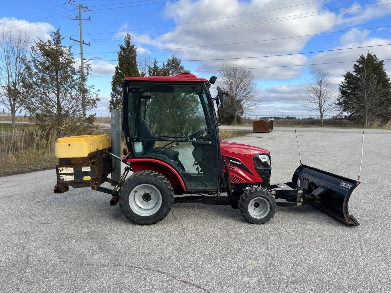 2019 Mahindra eMax 25L HST Cab Tractor (Pre Owned)