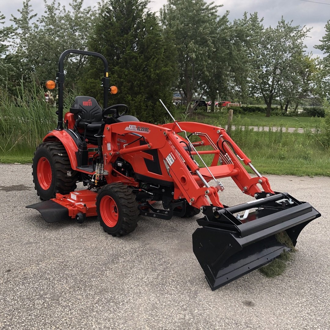 Kioti CX2510 HST Tractor Tractor CX2510 CX2510 HST Kioti CX2510