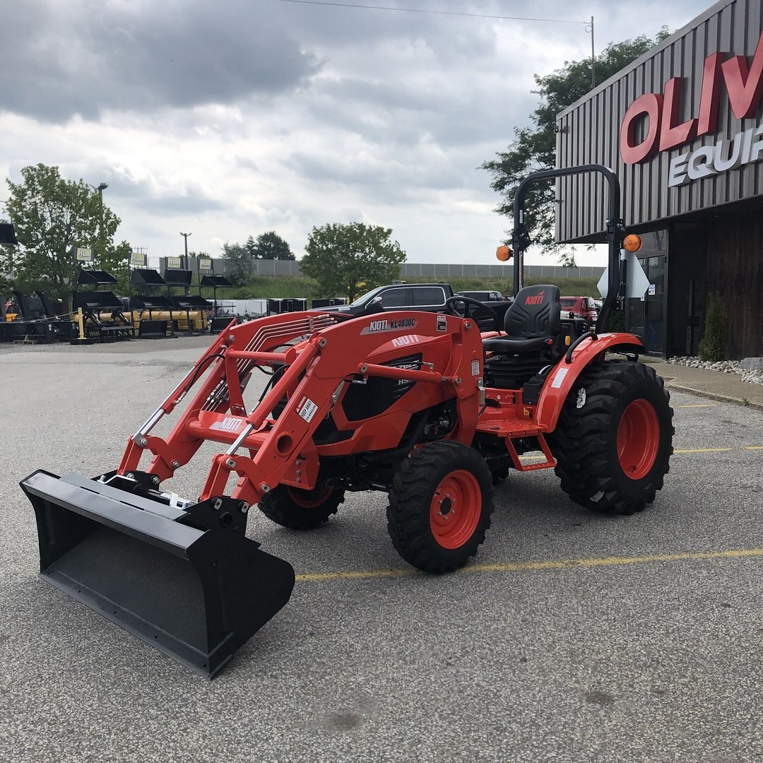 Kioti CK2620 Tractor with Loader, Kioti CK2620, Kioti, CK2620, Tractor