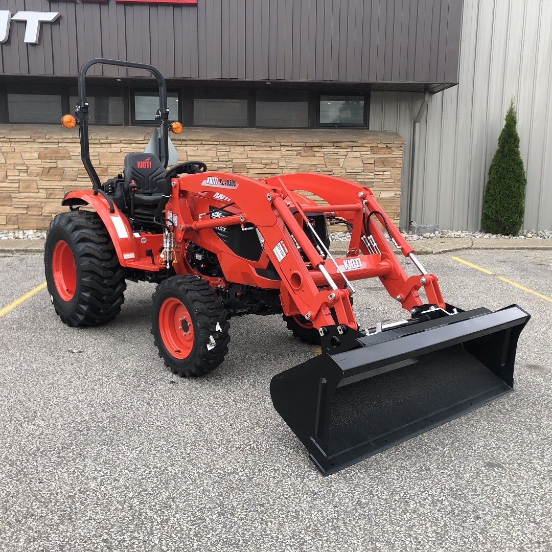Kioti CK2620 Tractor with Loader, Kioti CK2620, Kioti, CK2620, Tractor