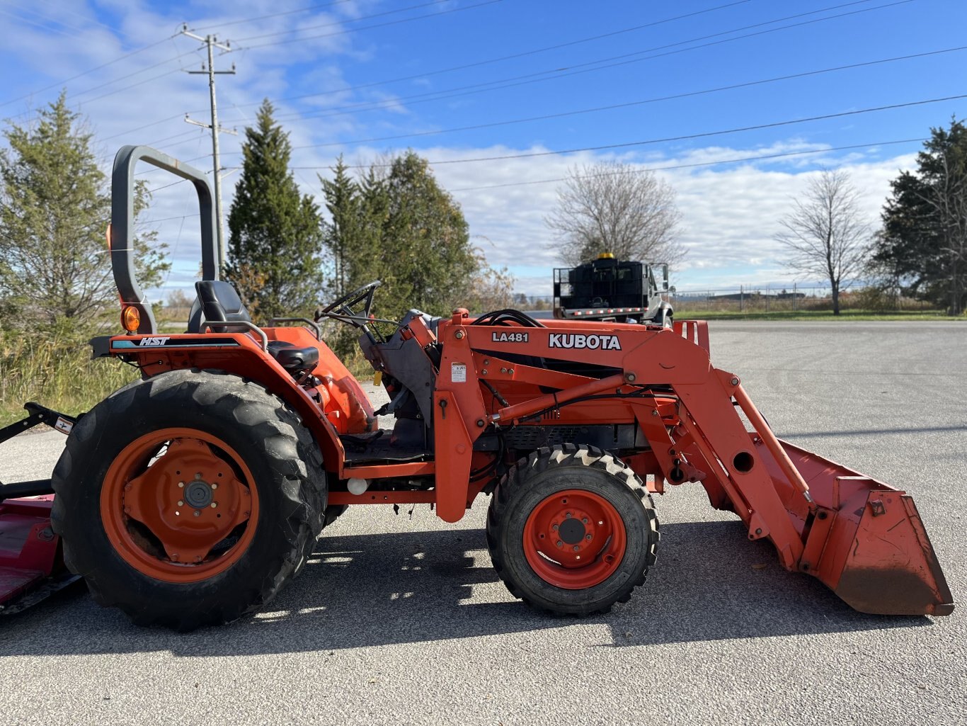 Kubota L3010 Compact Tractor with Loader (Pre Owned)