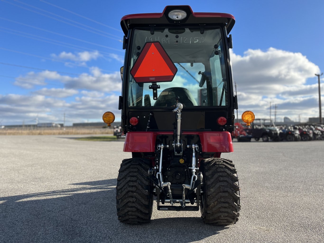 2023 Mahindra eMax 20S HST 4WD Cab Tractor with Loader