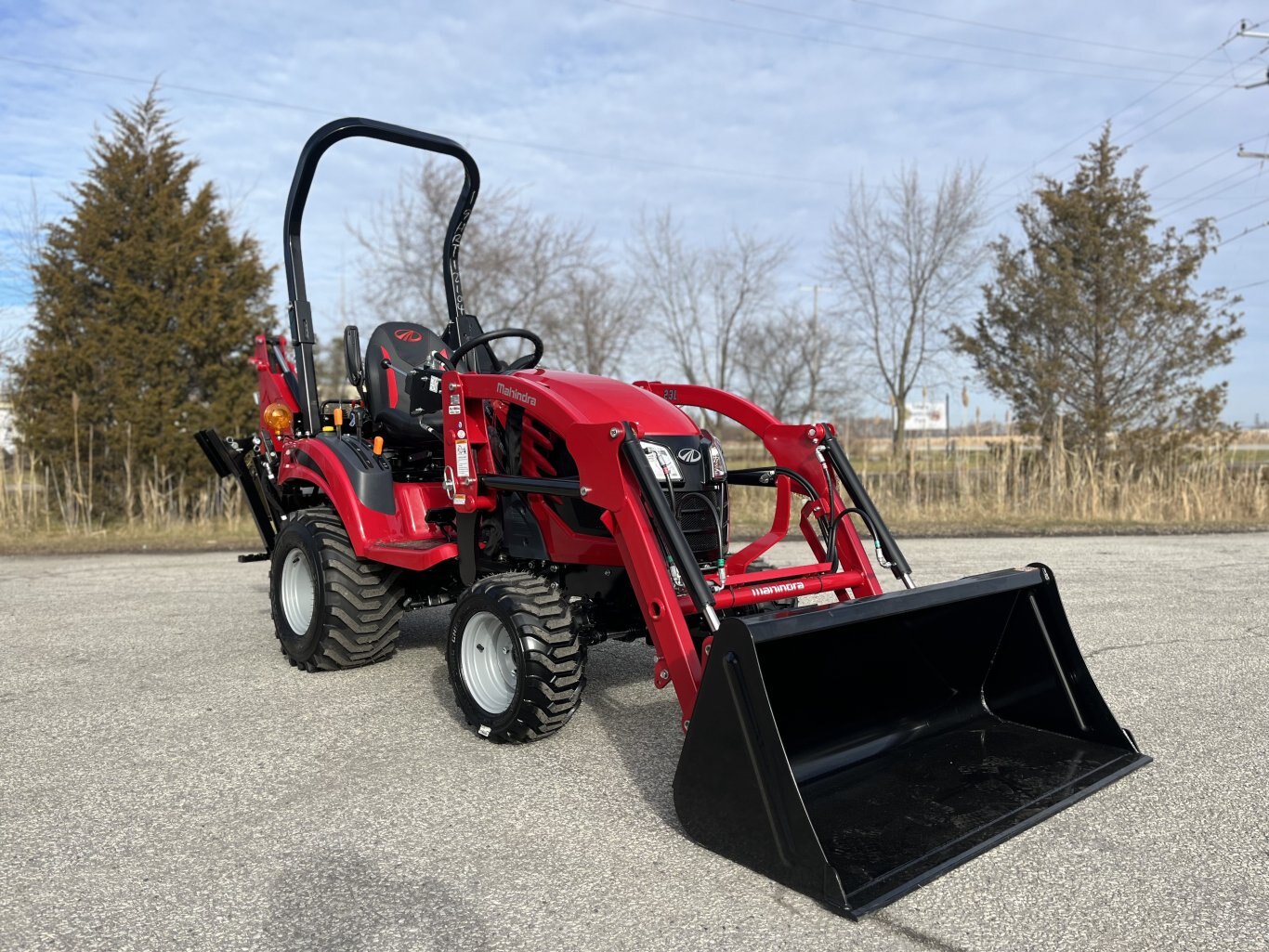 2023 Mahindra eMax 20S HST 4WD Tractor with Loader & Backhoe