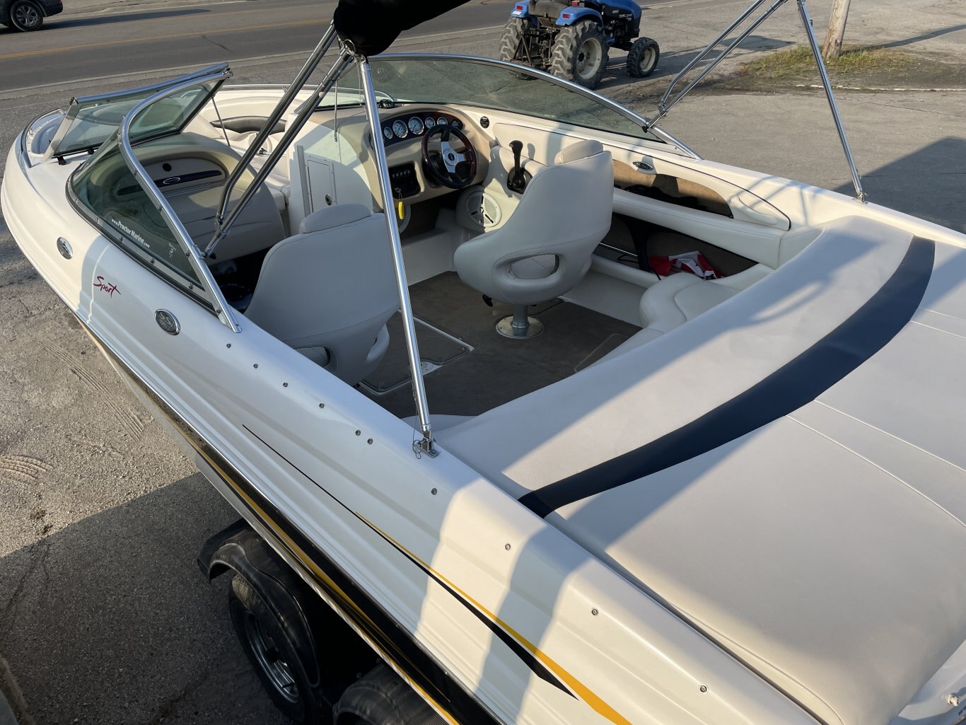 2003 Chaparral 220 SSI SPORT Low Hours & Clean!!