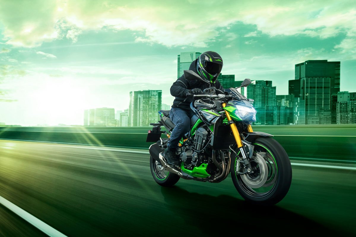 2024 Kawasaki Z900 SE THE LEADER IN PERFORMANCE NAKED SPORT BIKES SPECIAL EDITION ONE ONLY UPGRADED FEATURES