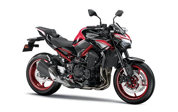 2024 Kawasaki Z900 CANDY PERSIMMON RED / EBONY SO MUCH SMOOTH PERFORMANCE AND AN ECONOMICAL PRICE