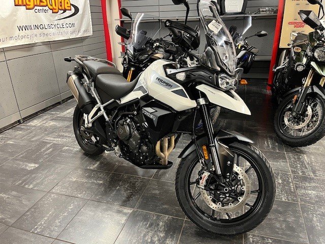 2023 Triumph Tiger 900 GT Pro PURE WHITE A RARE FIND ONE OF THE BEST ADVENTURE BIKES ON THE MARKET CHECK THE REVIEWS $15899 PLUS HST